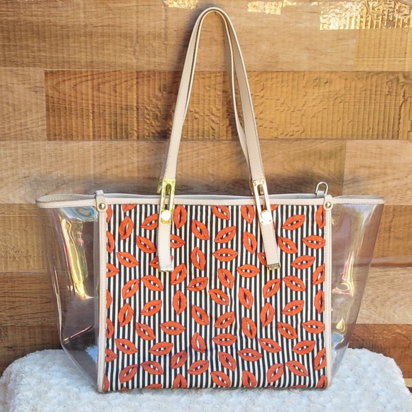 Stuart Weitzman Handbags - RARE! Stuart Weitzman Clear Sides Lips Tote